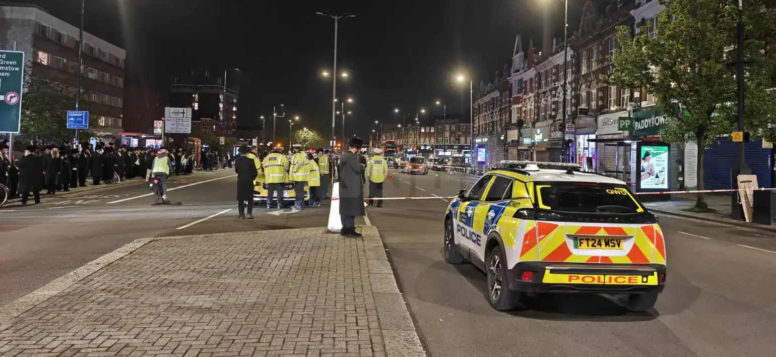 Rider Injured After Skid in Stamford Hill – Road Closures Ongoing