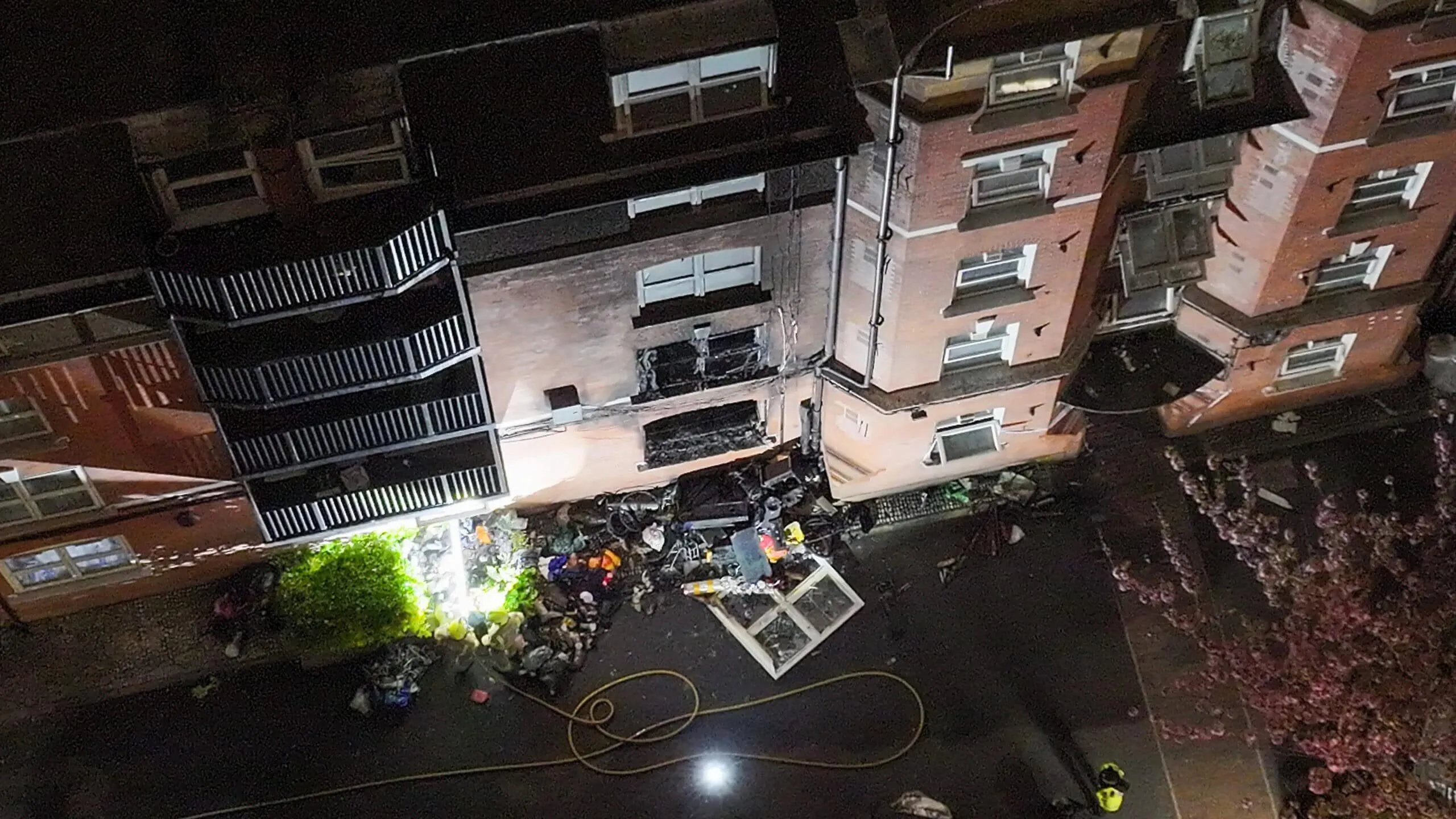Hero Police and Firefighters Battle East London Tower Blaze: Eight Hospitalised After E-Bike Fireball