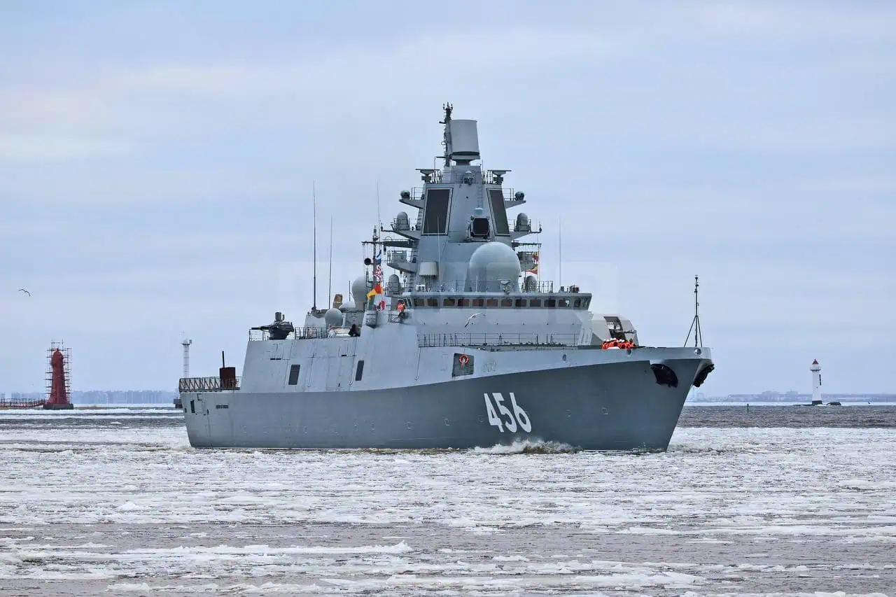 Royal Navy Scrambles HMS St Albans to Intercept Russian Frigate in British Waters