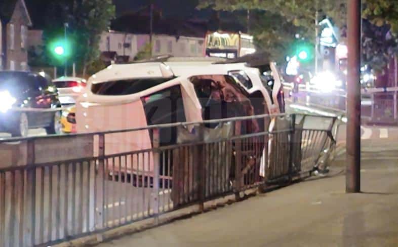 Emergency Services Respond to Serious Multi-Vehicle Crash in Dagenham – Person Trapped in Wreckage