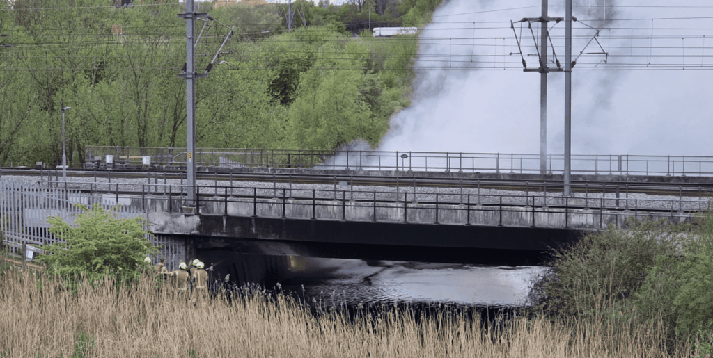 Fire Under Railway Bridge Disrupts Southeastern Services Near Ebbsfleet International