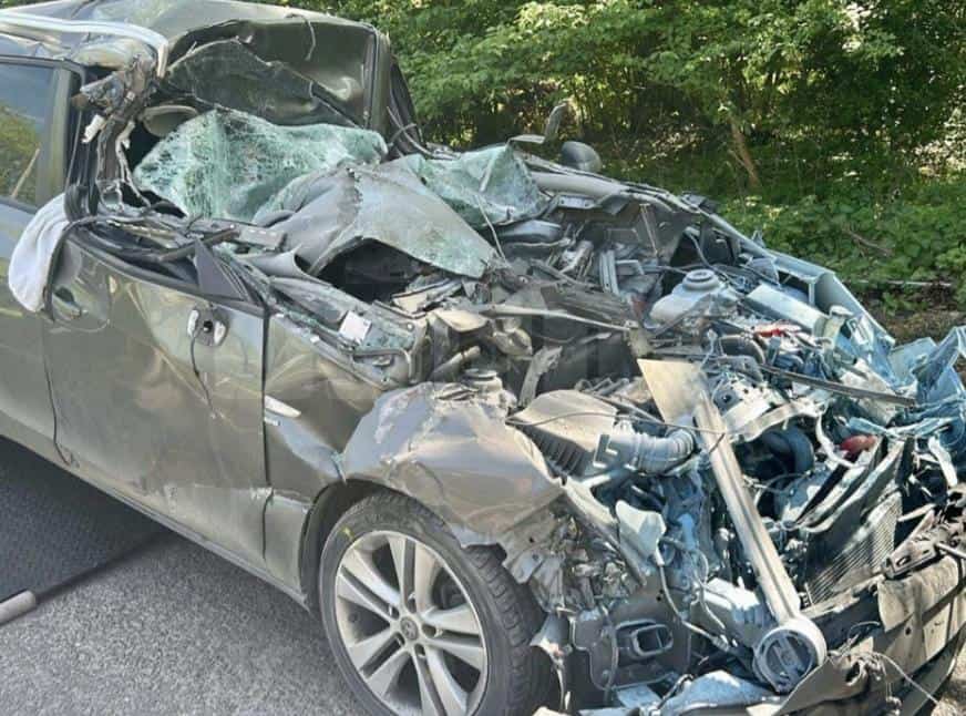 Lucky Escape on A5: Driver Walks Away from Serious Crash with Only a Scratch