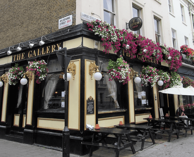Major Gas Leak Prompts Evacuation in Pimlico, London