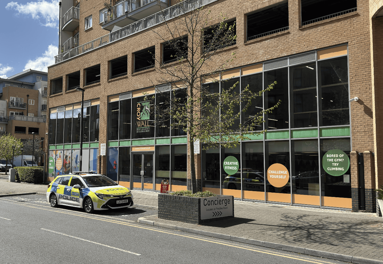 Man Arrested After Knife Incident in Croydon Gym