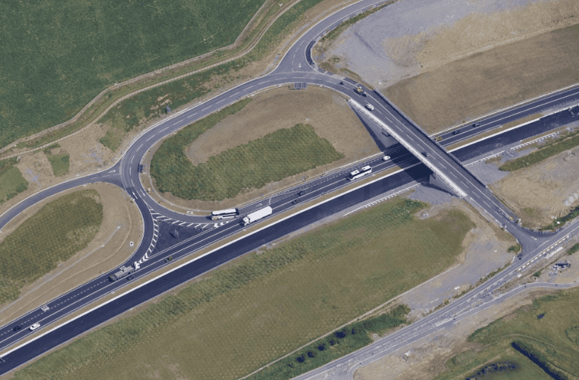 Man Dies After Falling from Bridge onto A303 in Wiltshire: Police Appeal for Witnesses