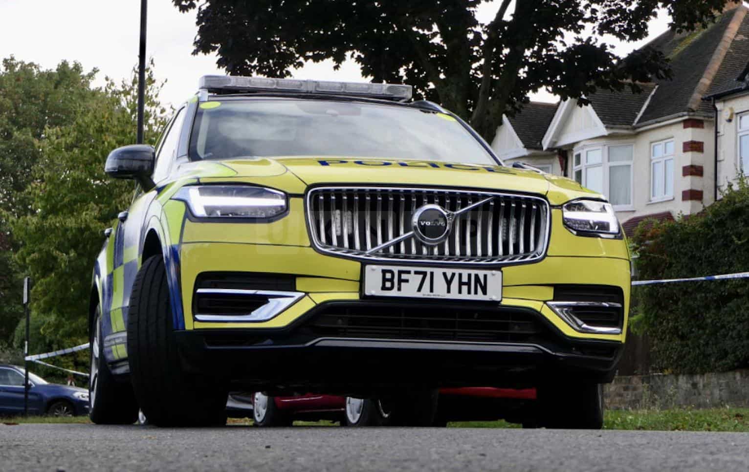 Police Launch Investigation After Armed Robbery and Assault in Orpington