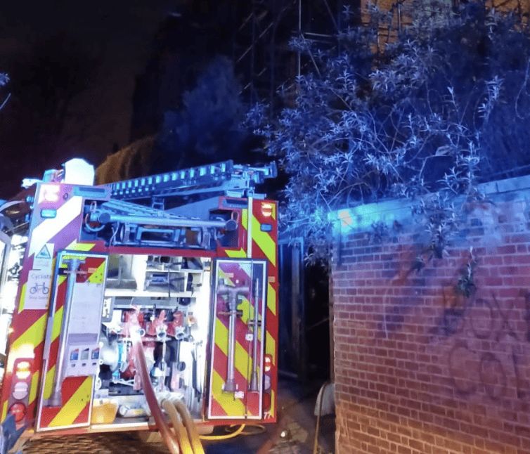 Seventy Firefighters Tackle Flat Blaze in Hackney