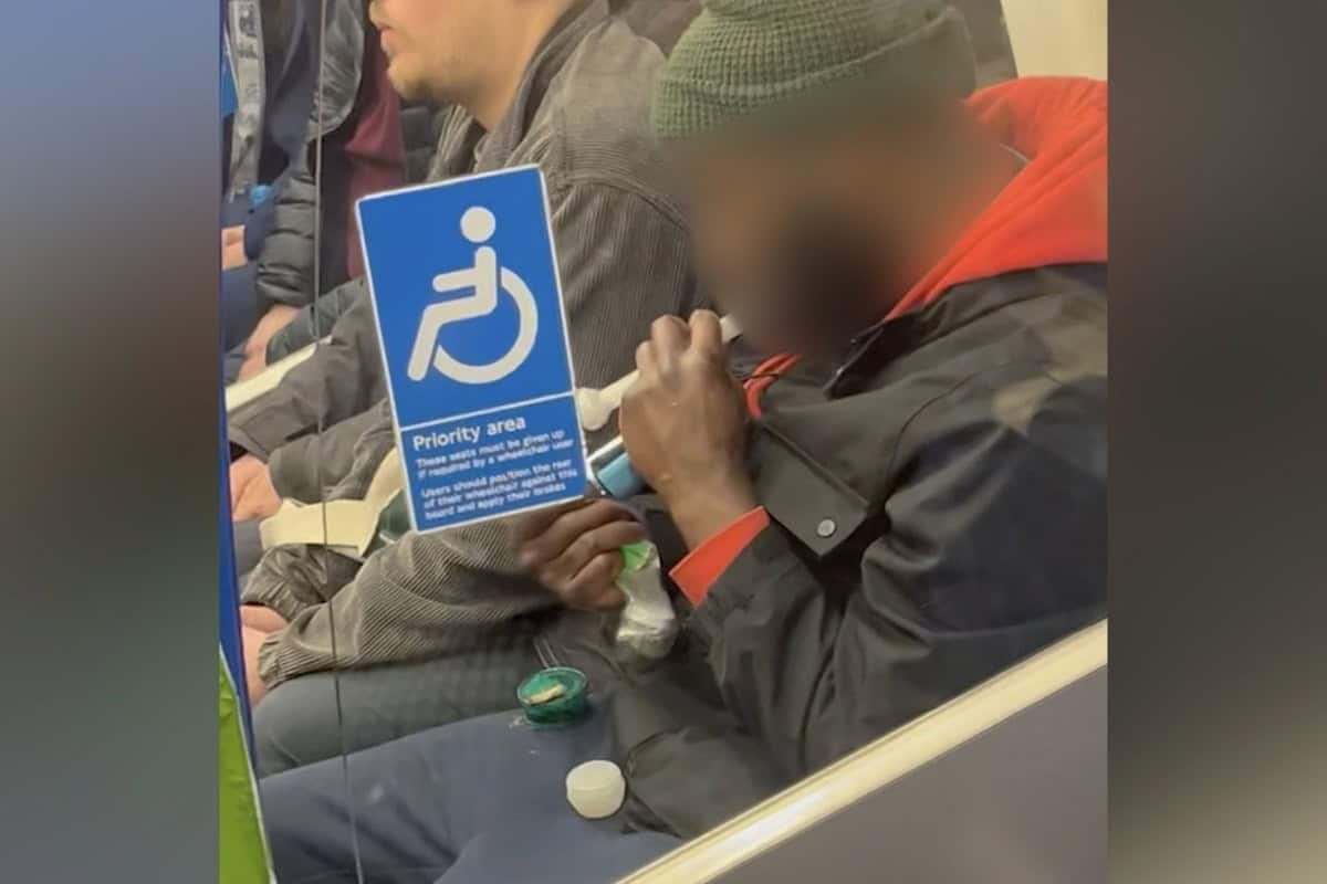 Shocking Video Shows Man Smoking ‘Crack Pipe’ on Packed Northern Line Tube