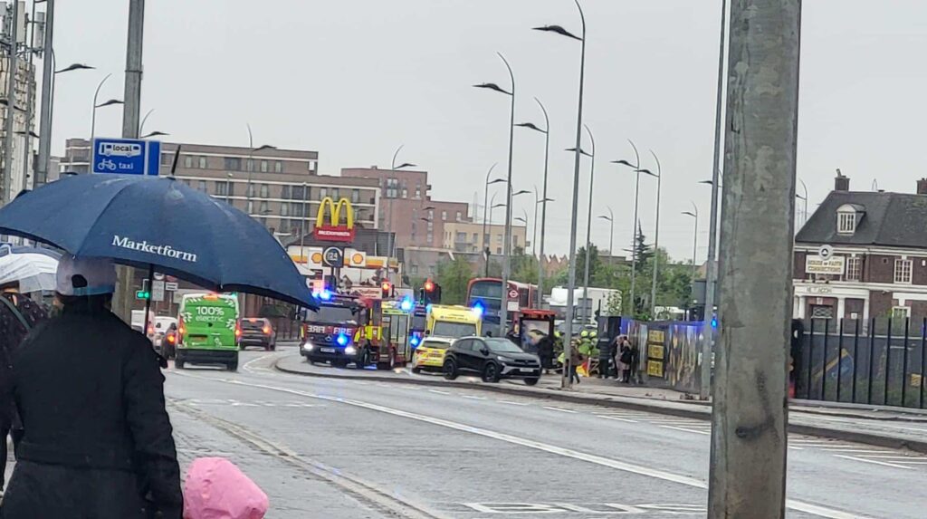 Dagenham Crash Update: Girl’s Injuries No Longer Life-Changing After Heroic Rescue – UKNIP