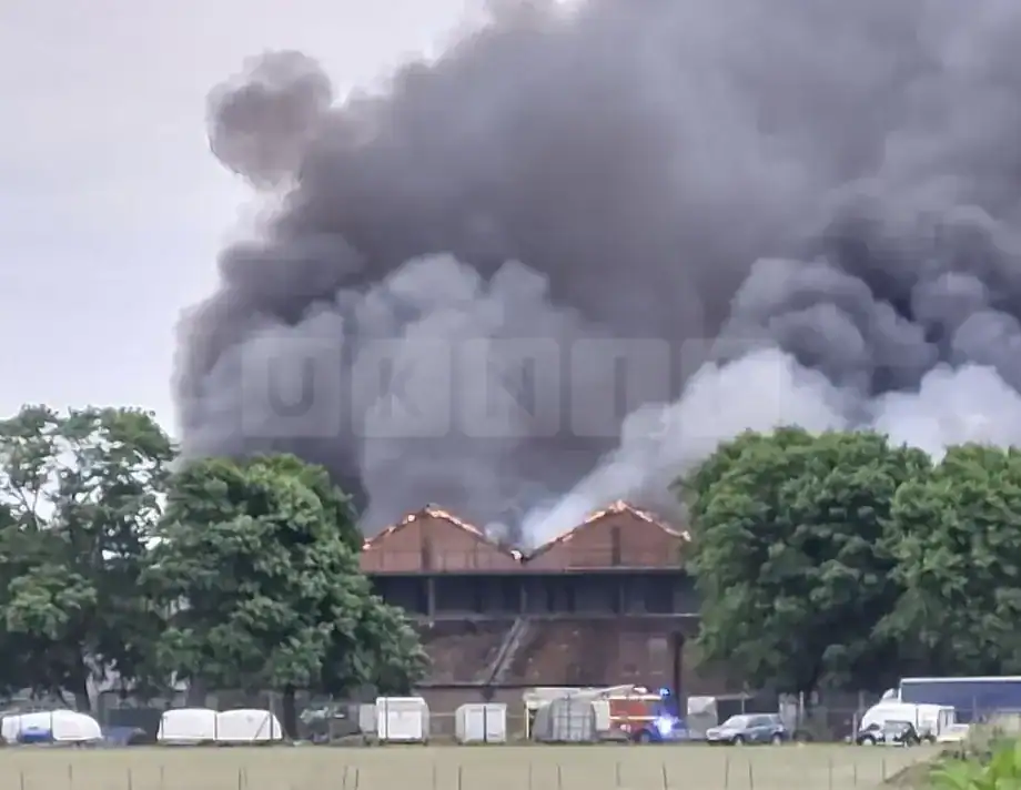 Bicester Fire Tragedy: Two Firefighters and Civilian Killed in Blaze at Former RAF Base