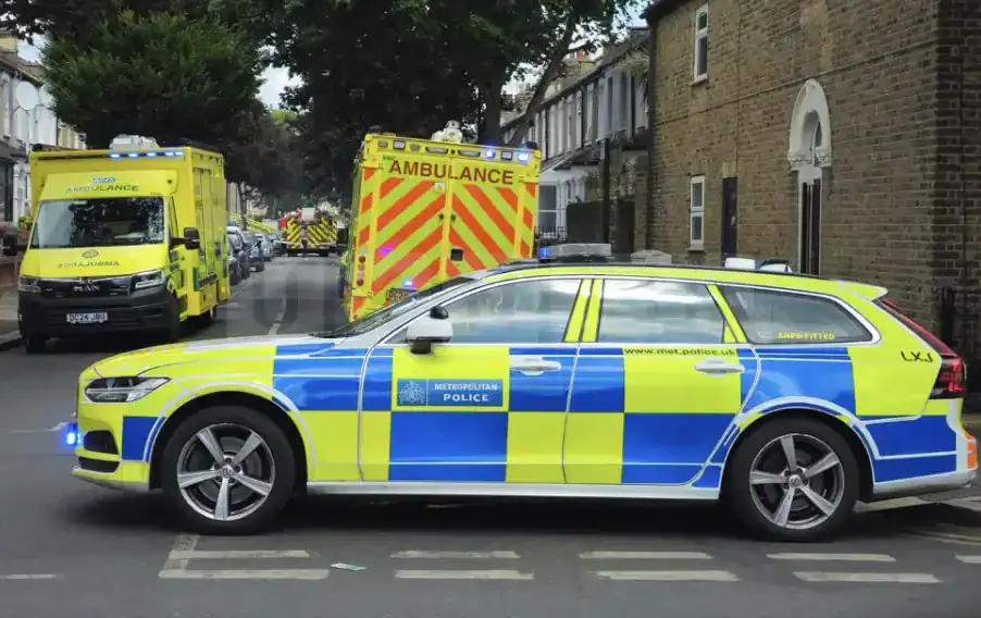 Major Fire in Plaistow: Six-Pump Response to Blaze on Sutton Court Road