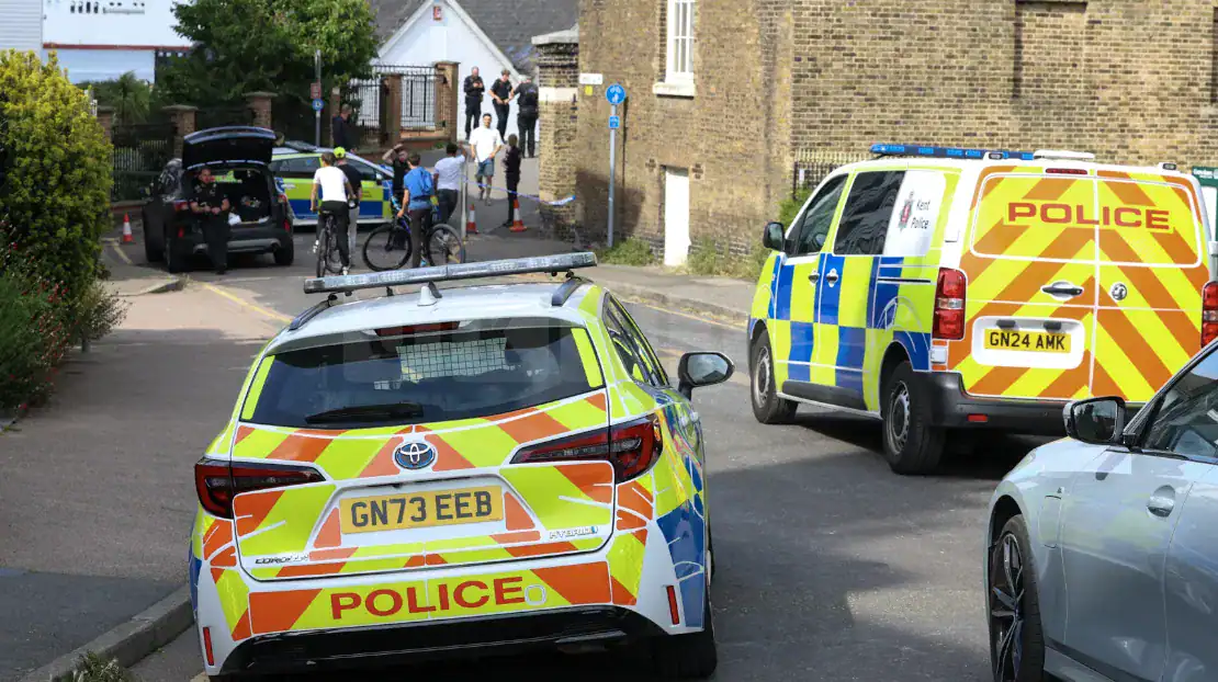 Search for Missing Girl Suspended After Two Children Enter River Thames in Gravesend