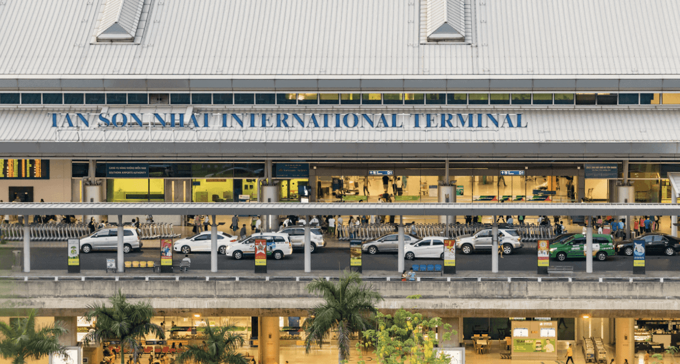 Brit Tourist Jailed in Vietnam for Perfume Theft at Tan Son Nhat Airport