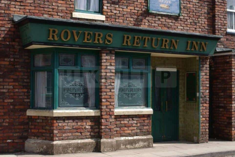 Catherine Tyldesley Spotted on Coronation Street Set Seven Years After Exit