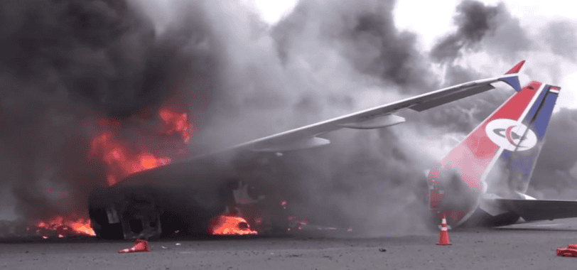 Israeli Airstrike Devastates Sanaa Airport, Destroys Yemenia Planes and Kills Three