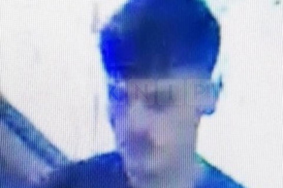 Moorgate Station Assault: Police Release CCTV After Man Pushed Down Stairs