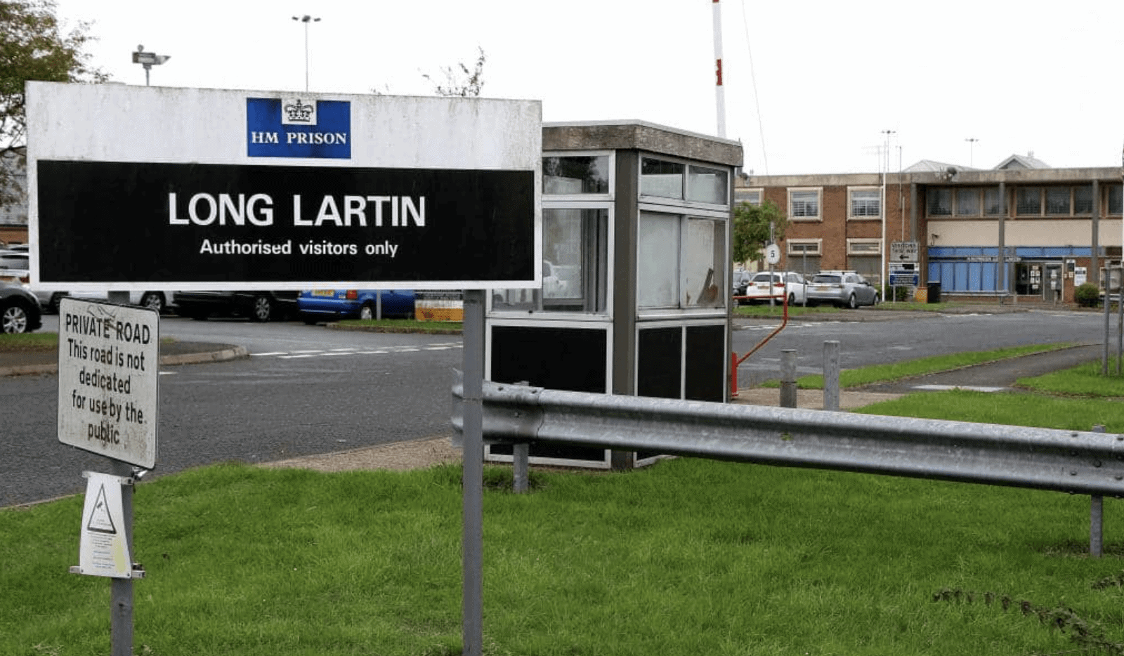 Prison Officer Stabbed at HMP Long Lartin in Suspected Drone-Assisted Attack