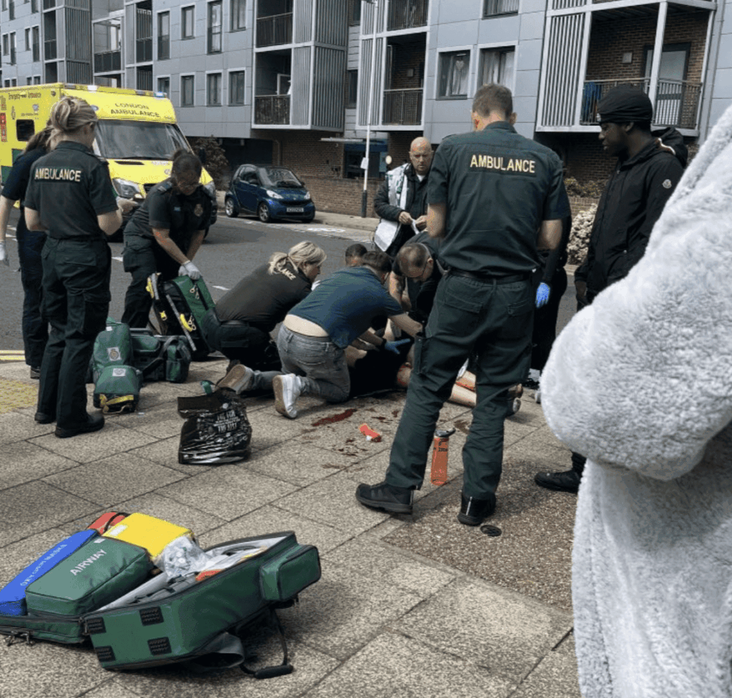 Teen Stabbed in Orchard Village, Rainham – Police Appeal for Witnesses