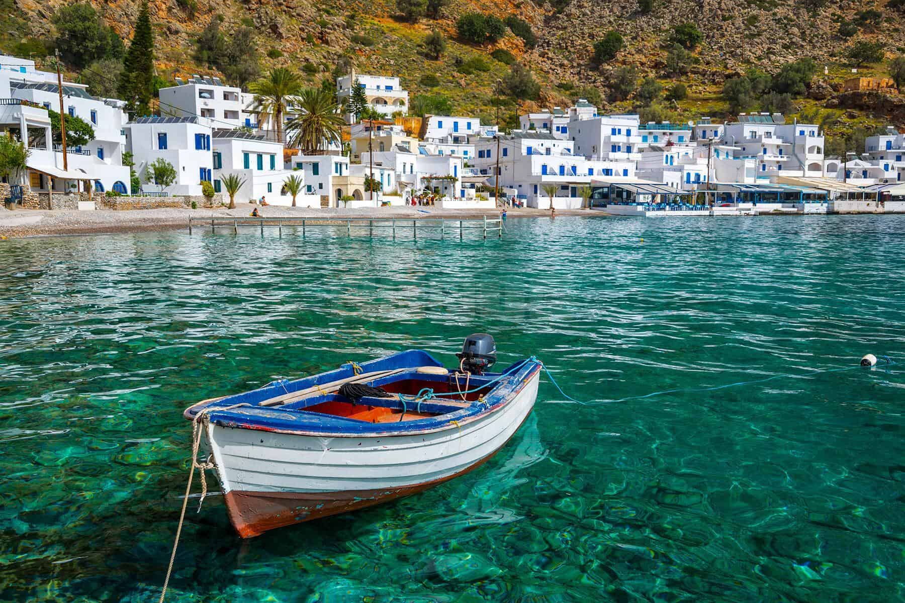 Tsunami Warning Issued After Powerful 6.1 Earthquake Shakes Crete