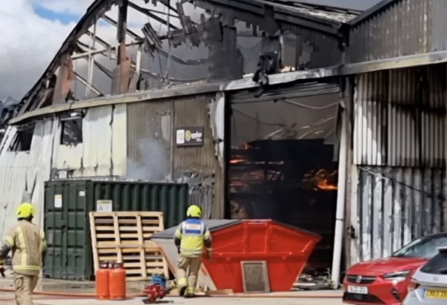 Major Warehouse Fire in Epping Prompts Smoke Warning and Road Caution