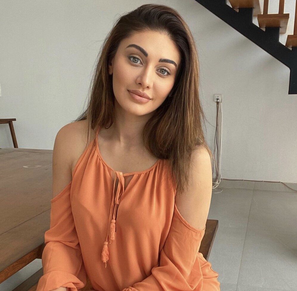 Bollywood Star Shefali Jariwala Dies Aged 42 After Cardiac Arrest