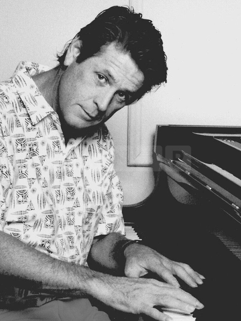 Brian Wilson, Beach Boys Co-Founder and Musical Visionary, Dies at 82