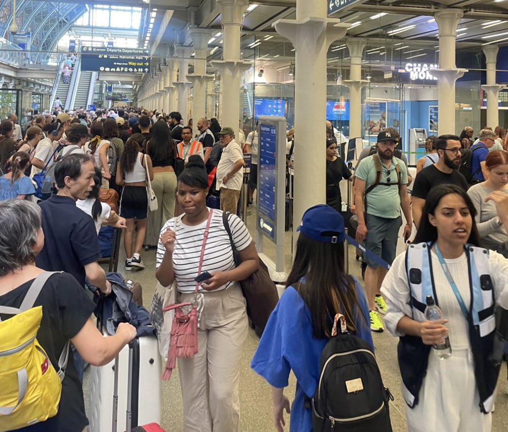 Eurostar Urges Passengers to Cancel Travel Plans Amid Cable Theft and Ongoing Delays