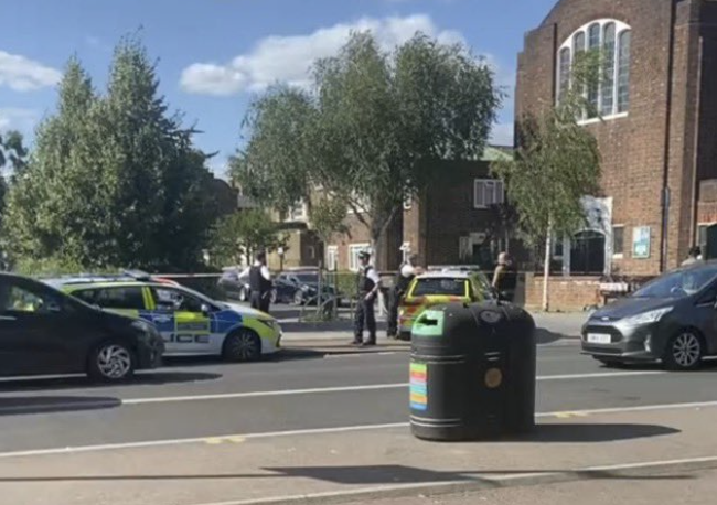 Man Injured in Glass Bottle Assault on Lea Bridge Road