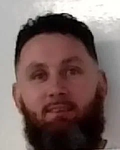 Urgent Hunt for 3 Escaped Prisoners in Thames Valley