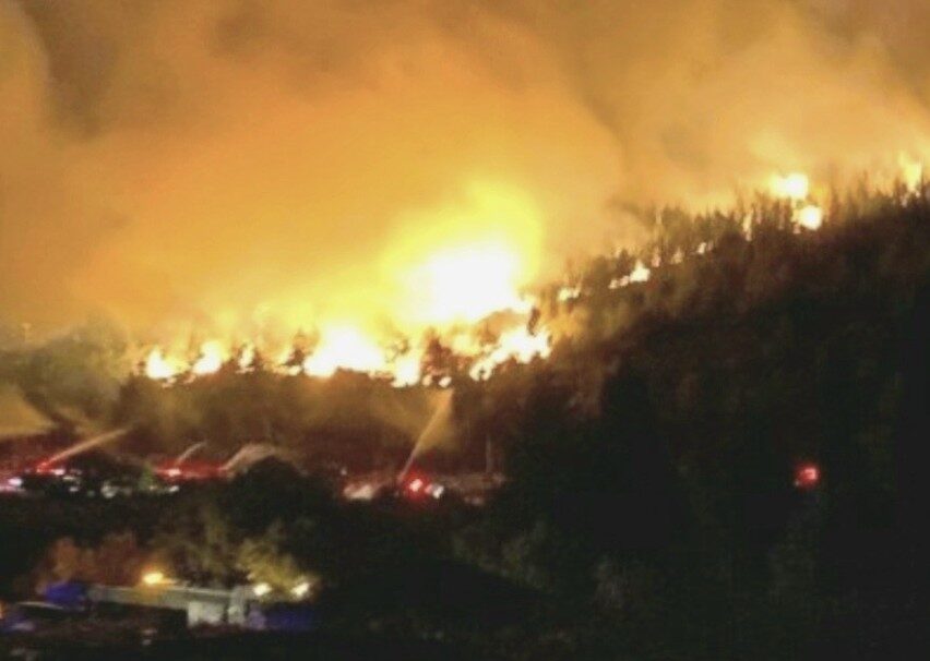 Wildfires Force Airport Closure and Mass Evacuations in Turkey’s İzmir Holiday Region