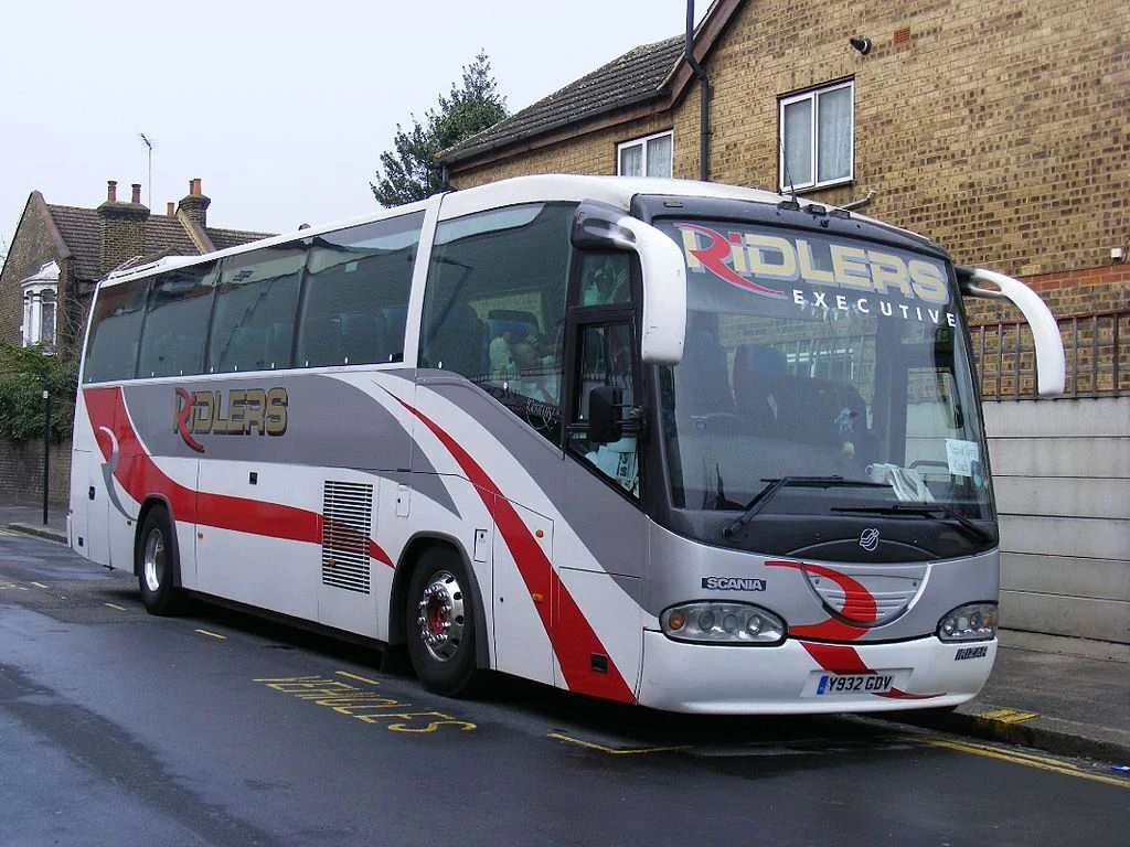 Major Incident Declared After Coach Carrying Schoolchildren Crashes Near Minehead