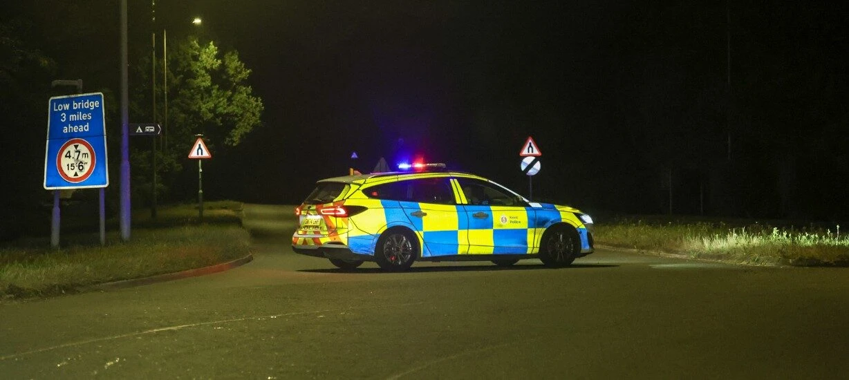 Public Told to Evacuate as Police Incident Unfolds Near Park Gate Inn – A20 Ashford Road Closed in Both Directions