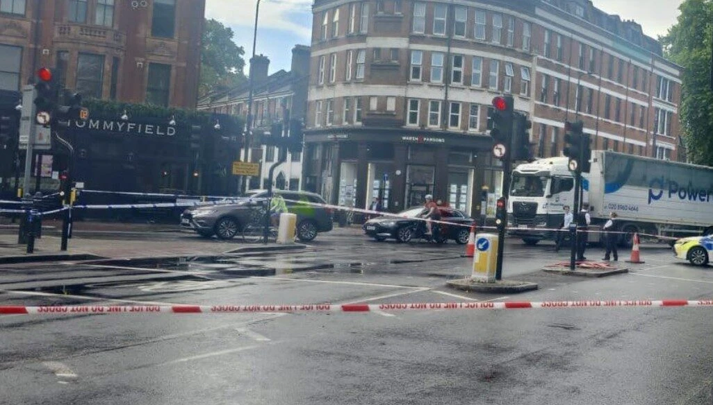 Man Rushed to Hospital After Early Morning Stabbing on Kennington Road