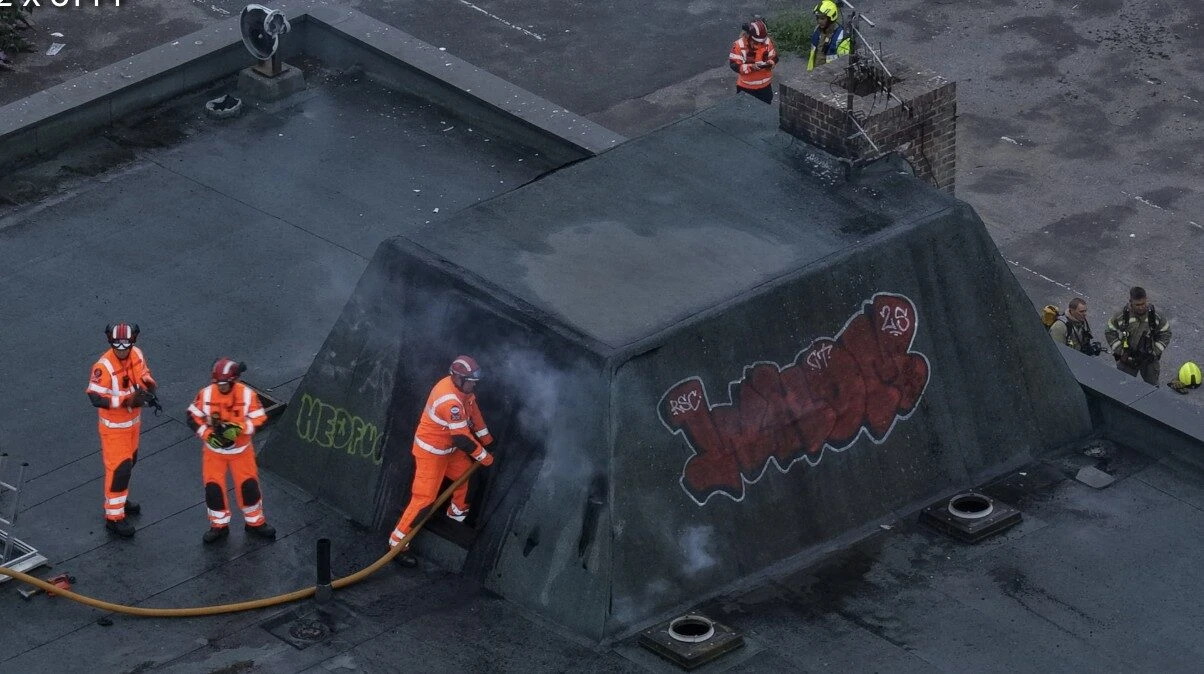 Residents Urged to Close Windows as Major Fire Breaks Out in Chatham