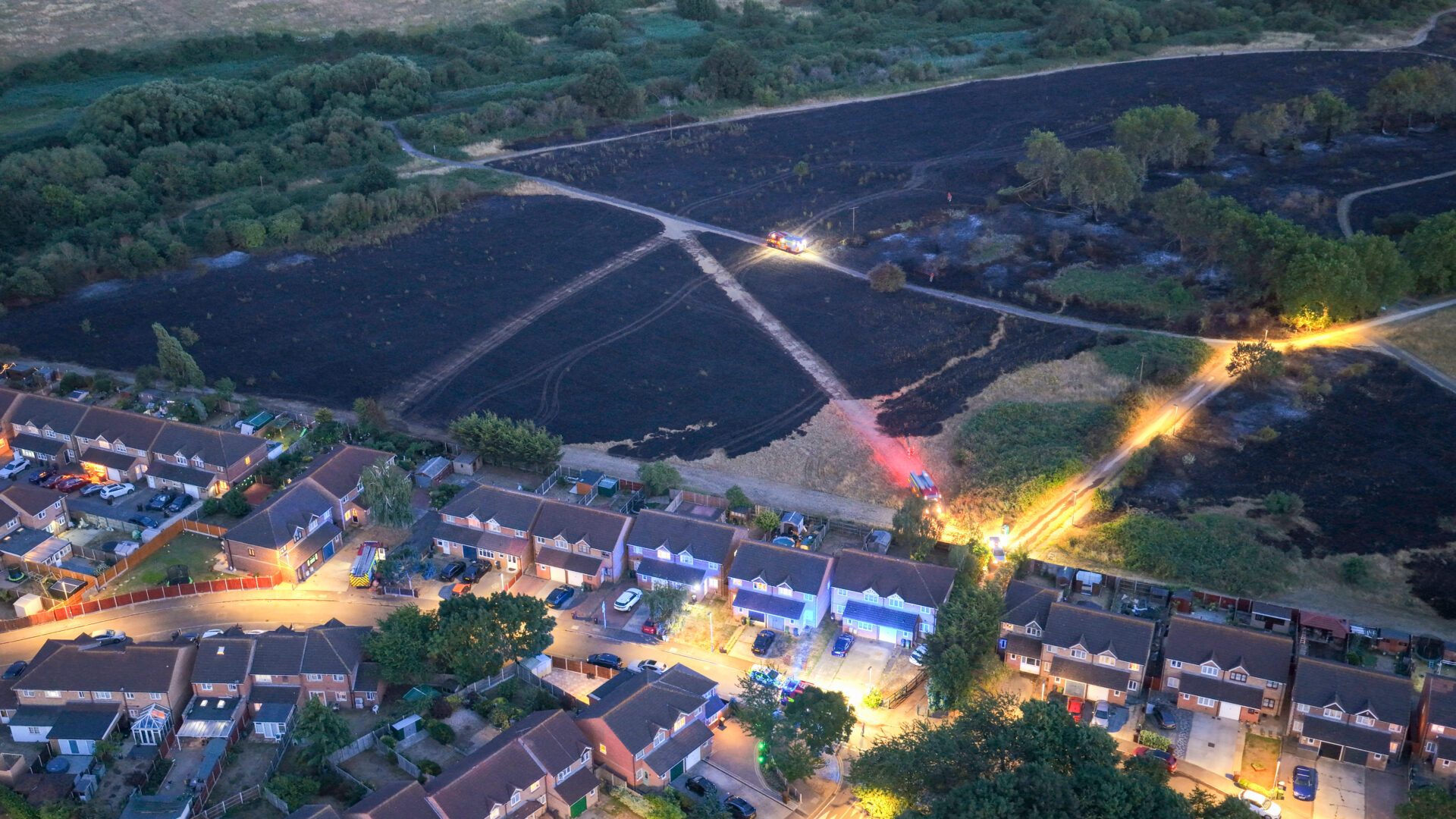 ‘East London Burning’: 250 Firefighters Battle Triple Wildfire Emergency Amid Heatwave – UKNIP