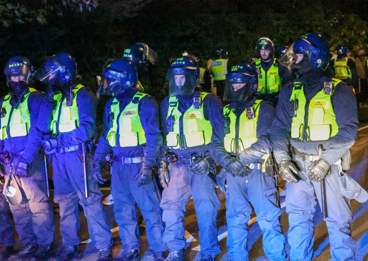 Five Arrested as Violent Disorder Erupts Again at Epping Bell Hotel Protest