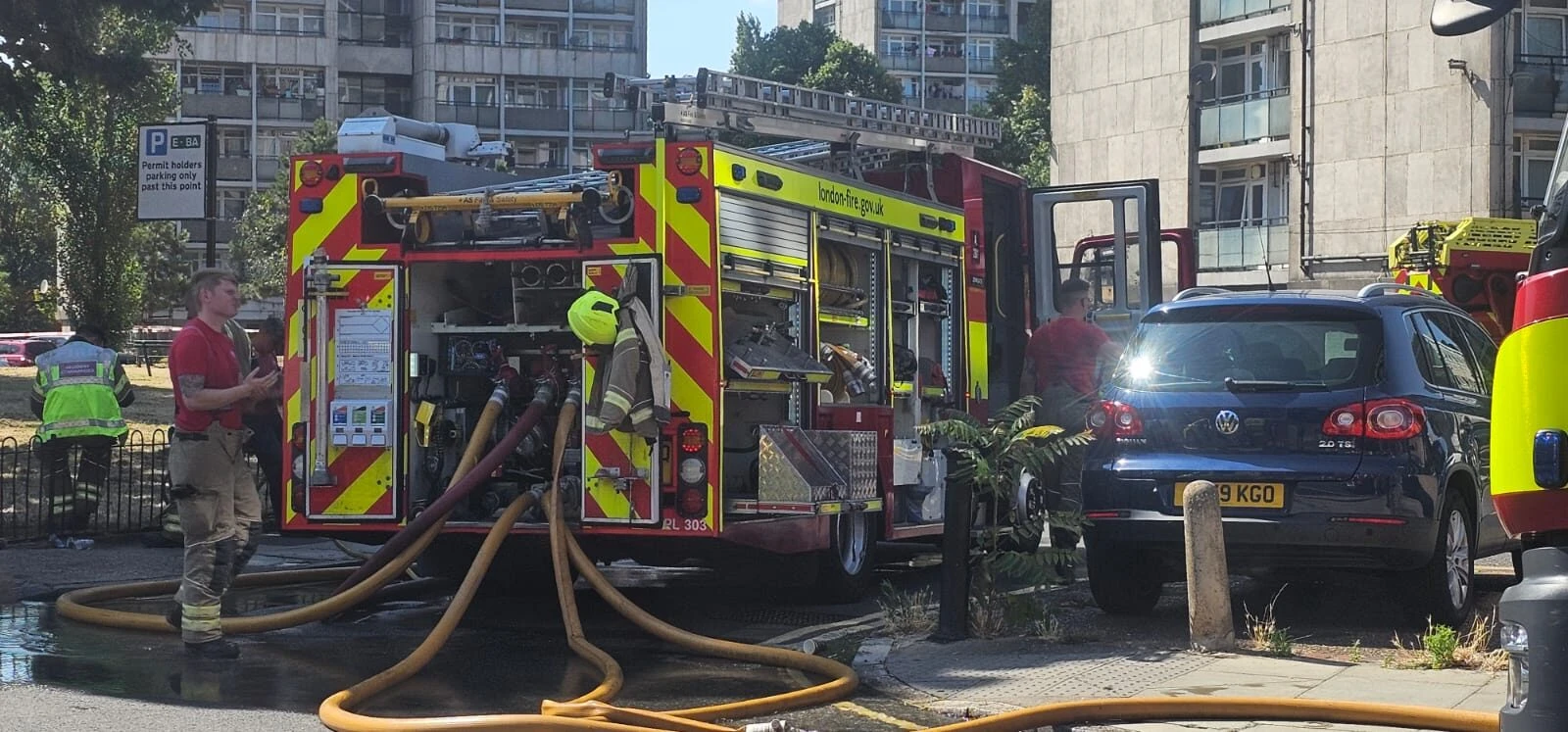 70 Firefighters Battle Tower Block Blaze in Walworth – Public Urged to Avoid Area