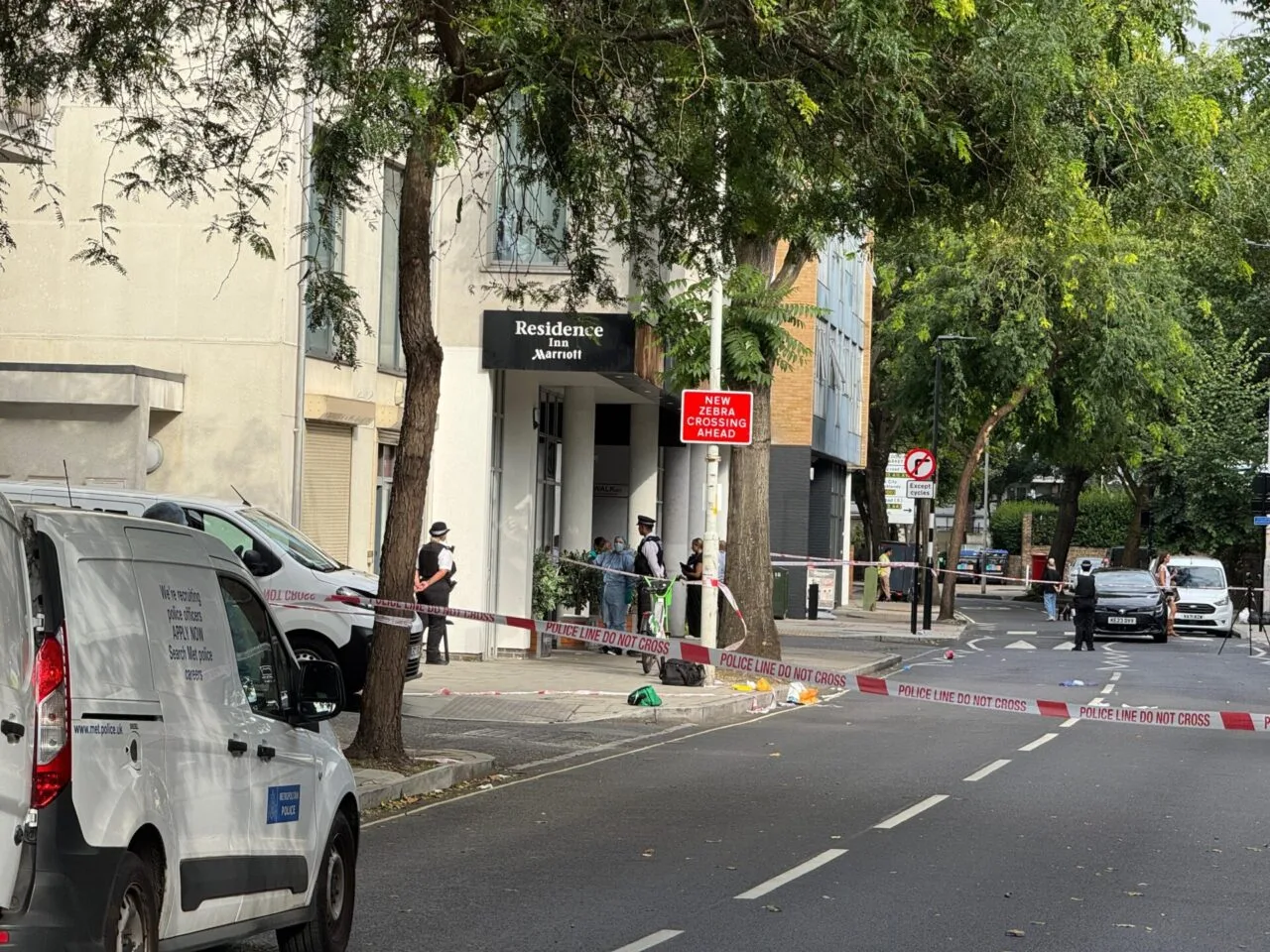 Police Launch Murder Investigation After Fatal Stabbing on Long Lane, SE1