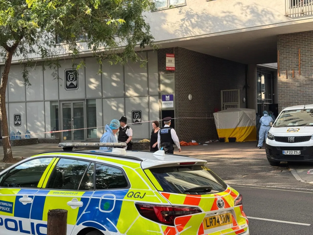 Police Launch Murder Investigation After Fatal Stabbing on Long Lane, SE1