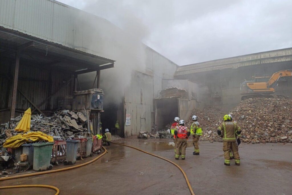 Major Fire Breaks Out at Commercial Warehouse in Croydon