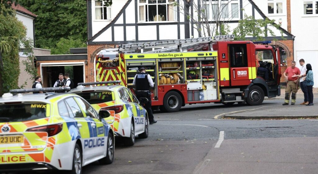 Man in His 80s Dies in Bromley House Fire as Investigation Launched