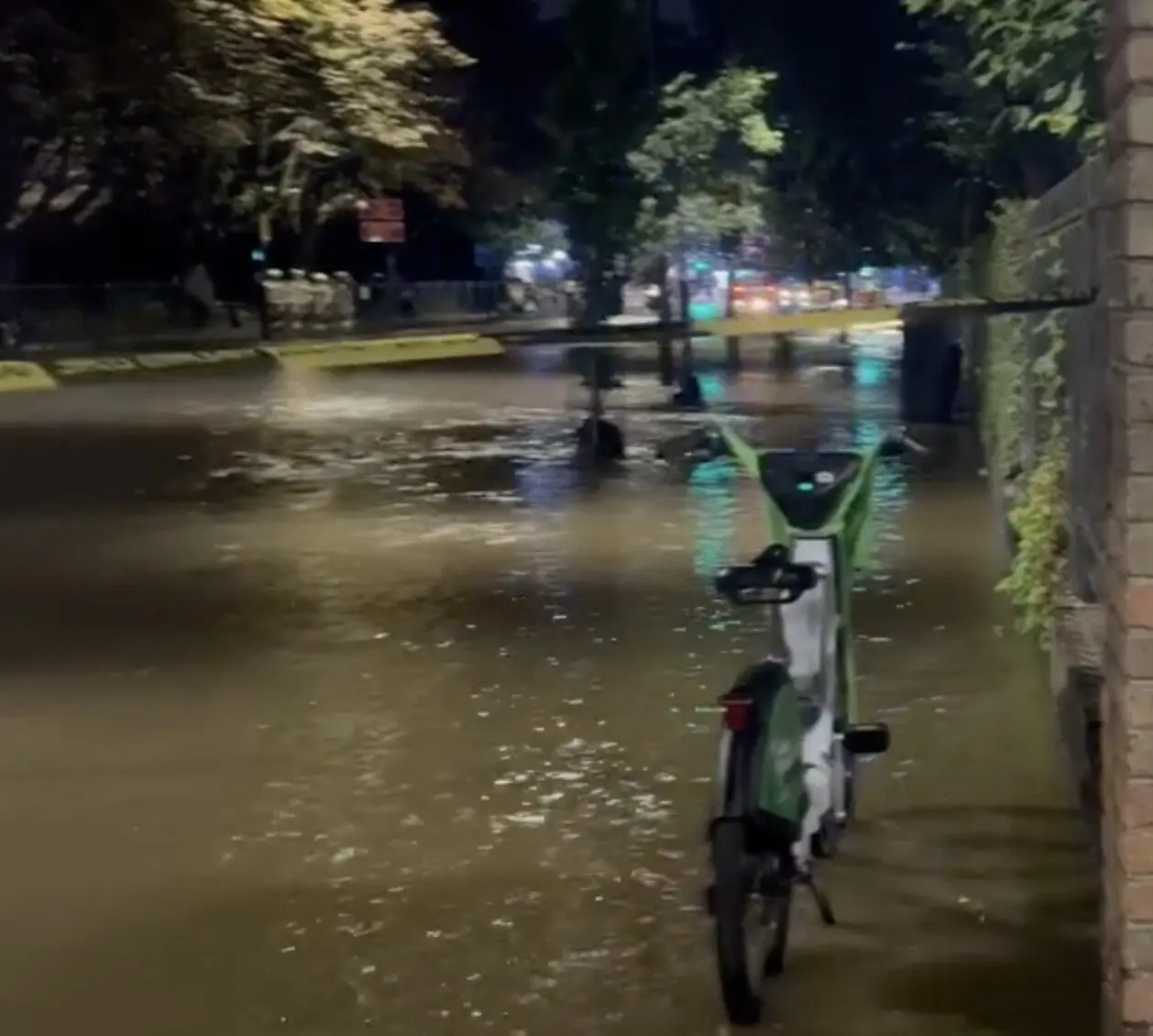 Major Flooding in Islington After Burst Water Main Forces Evacuations