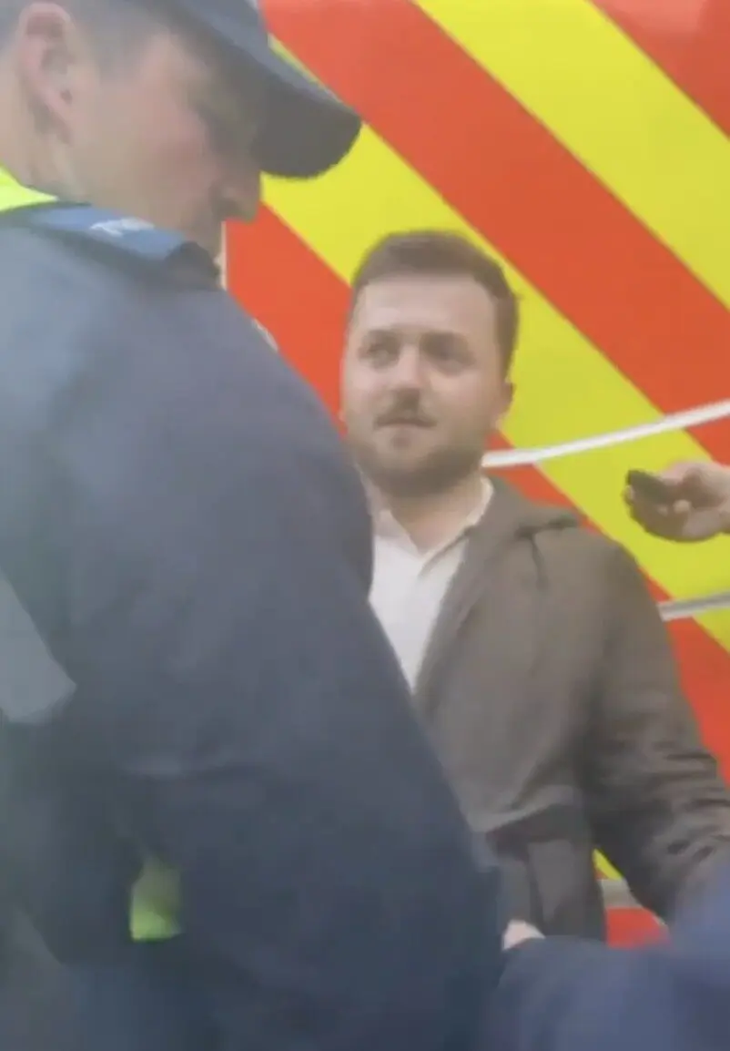 Three Arrested as Police Facilitate Protest in Epping