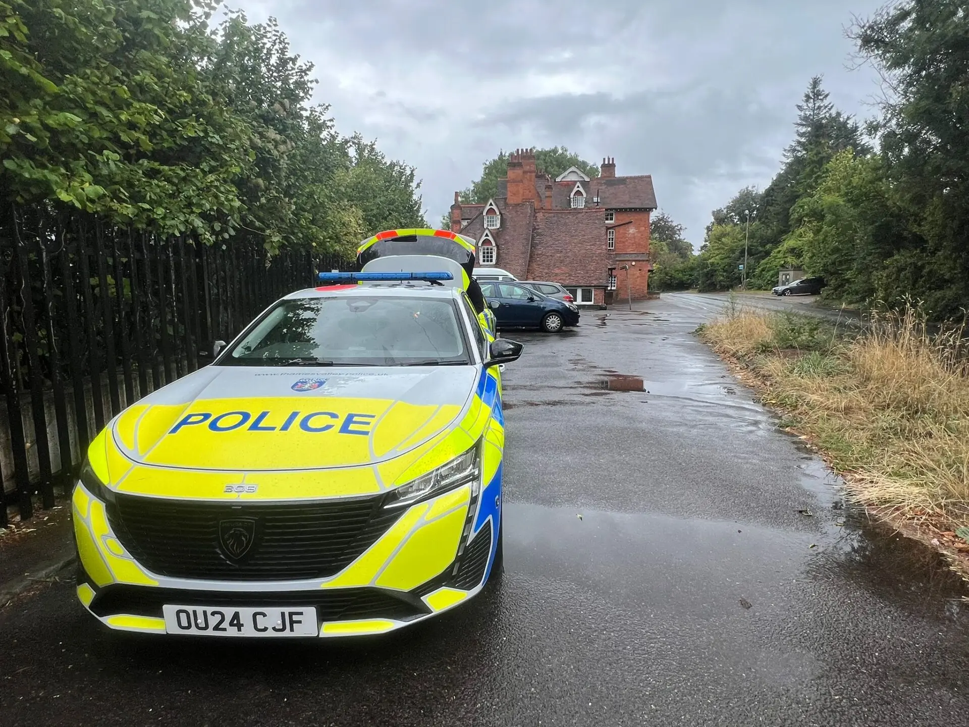 Murder Arrest After Woman Dies in Tilehurst, Reading