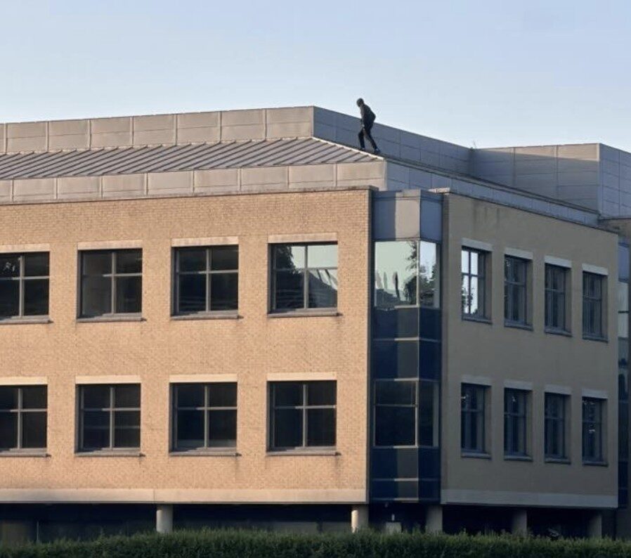 Armed Police Arrest Three After Masked Men Scale Building in Kings Hill