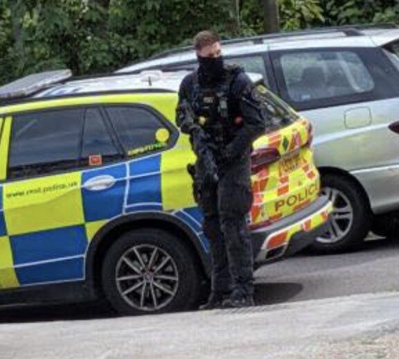 Armed Police Flood Stamford Hill Street Amid Ongoing Firearms Incident