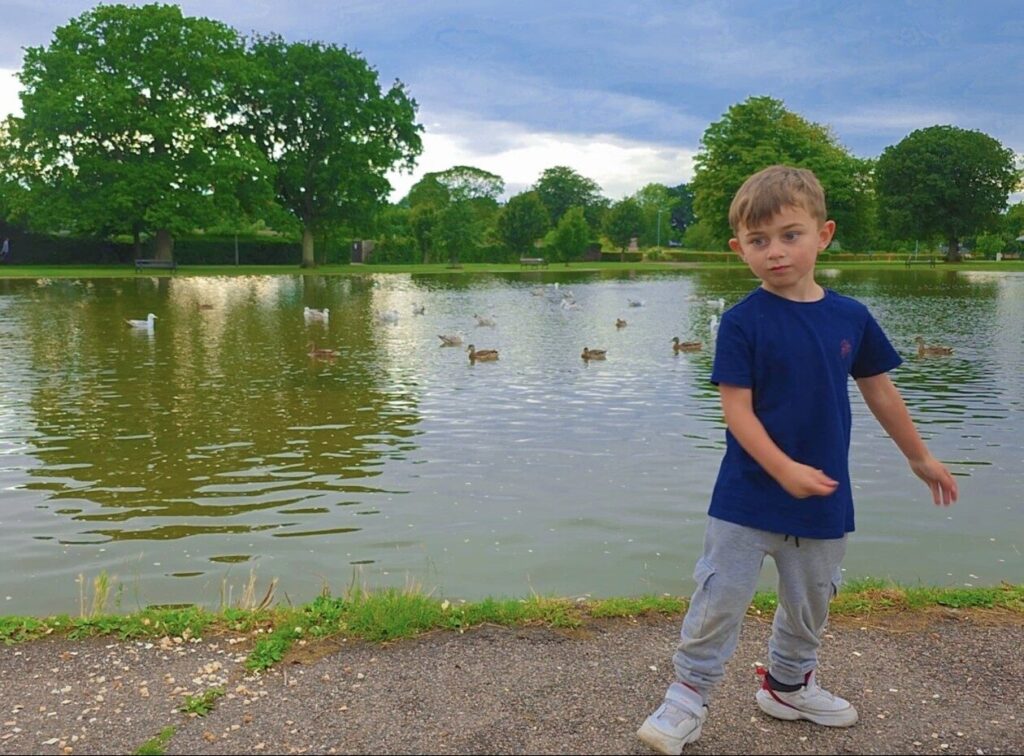 Four-Year-Old Boy Killed After Being Hit by Bus Outside Margate Hospital – Police Launch Witness Appeal