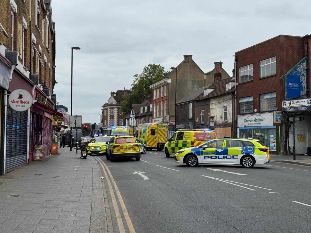 South Croydon Crash Closes Brighton Road in Both Directions