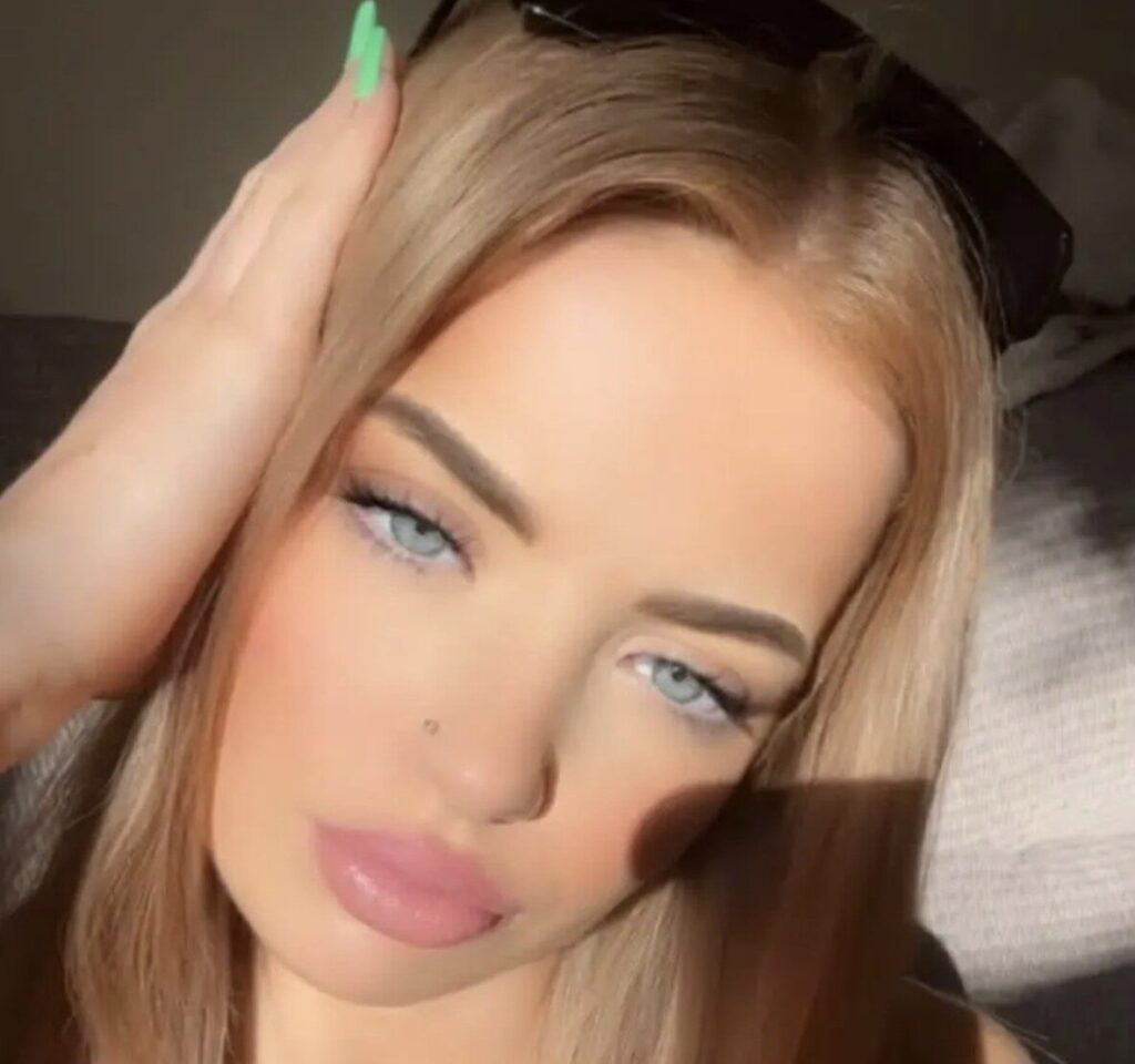 Tribute to Aaliyah Hancock, 19, Killed in Milton Keynes Collision