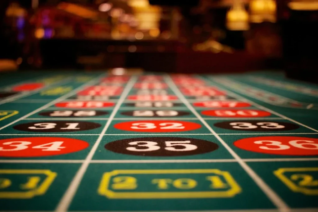 Why Online Casinos Don’t Build Games Themselves – and Who Does It Instead